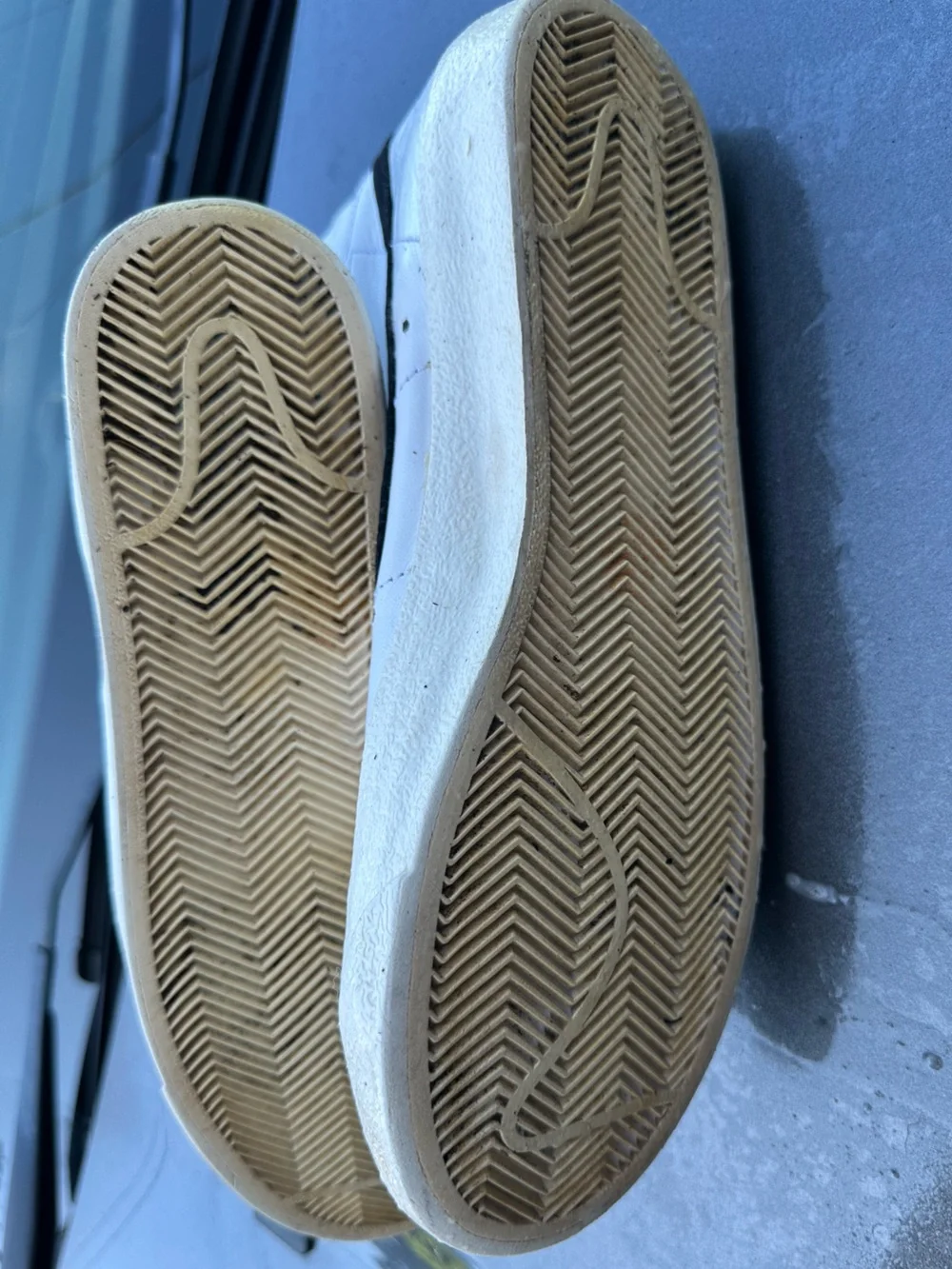 Nike Blazer ‘77 Mid Unisex 9 or 10.5W